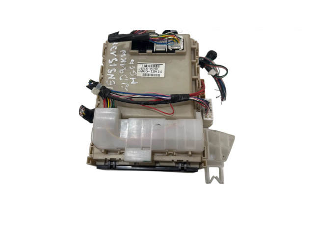 Pojistková skříňka 8273005720, 308512H14 Toyota Avensis T270 2012