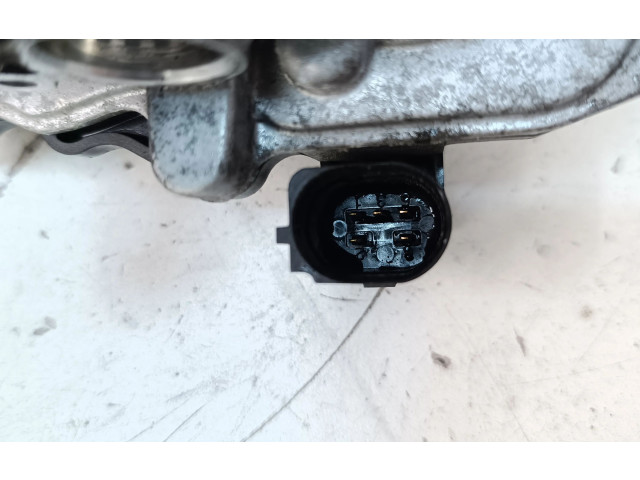 Клапан EGR 04L131501N Volkswagen Jetta VI