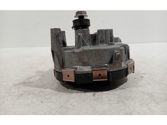 Моторчик дворников     Skoda Yeti (5L)