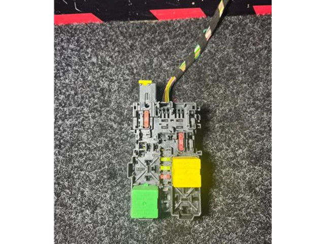 Pojistková skříňka 9806192580 Citroen Jumpy 2020