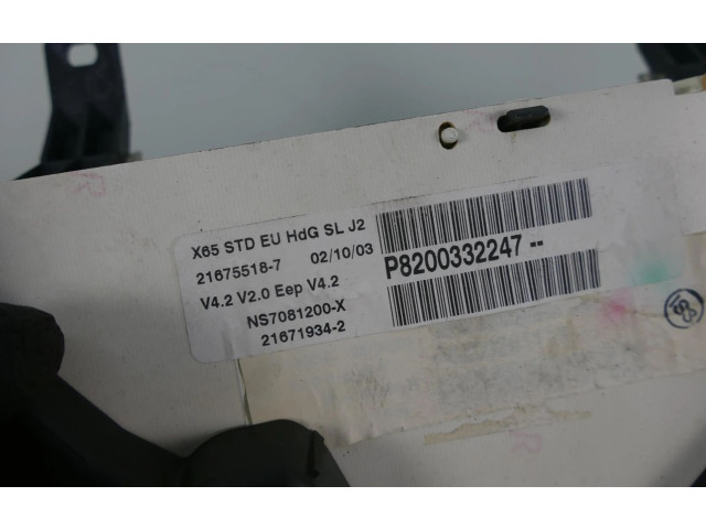 Панель приборов 8200332247 Renault Clio II