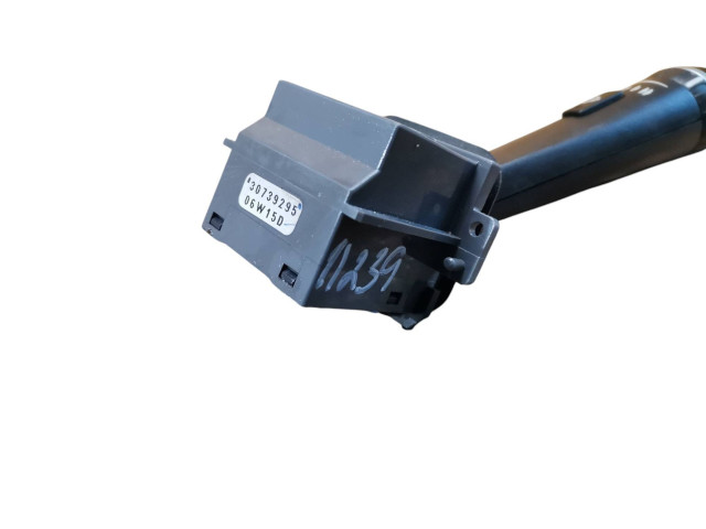 Ручка стеклоочистителей 30739295, 06W15D Volvo S60