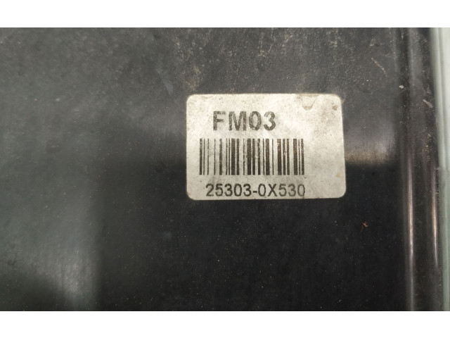 Вентилятор радиатора 253030X530 Hyundai i10