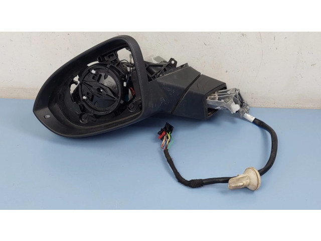 Зеркало электрическое     левое    Volkswagen Golf VIII  2019- года   