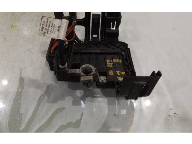 Блок предохранителей Skoda Fabia Mk2 (5J)