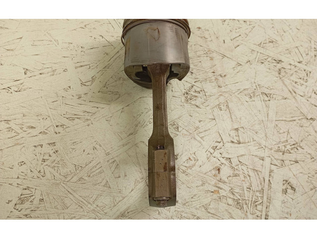 Поршень с шатуном ERR7179 Land Rover Discovery