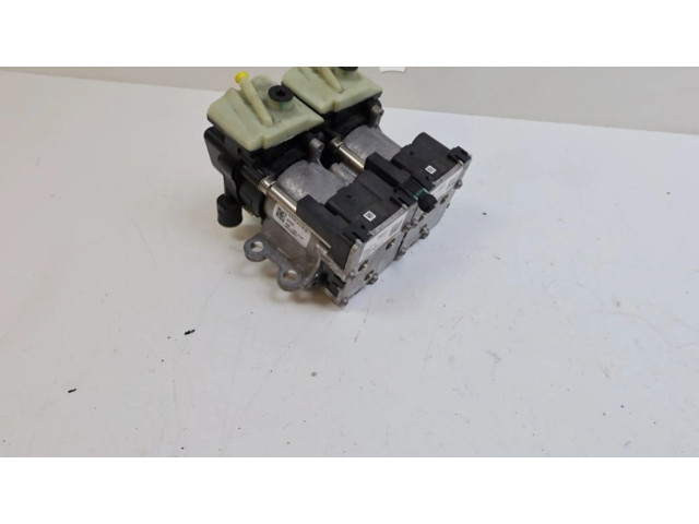 Масляный насос B2APHEV 5501674672, 5501674672 Lynk & co 01