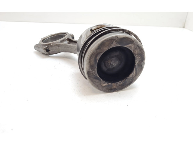  Поршень с шатуном  081187, 038J  Volkswagen PASSAT B6  