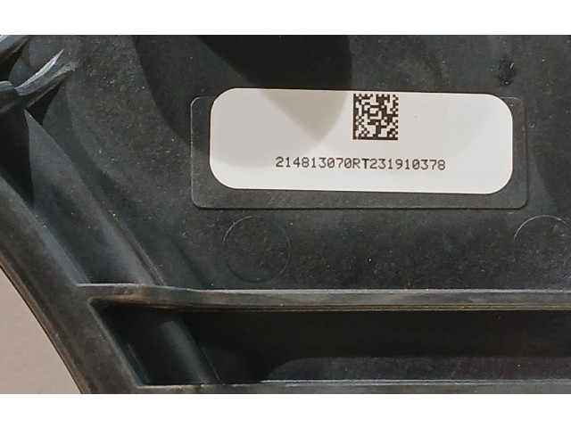 Вентилятор радиатора 214813070R Dacia Sandero III