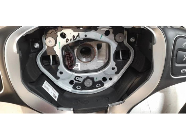 Volant Mercedes-Benz GLA W156 2019 A0004607411