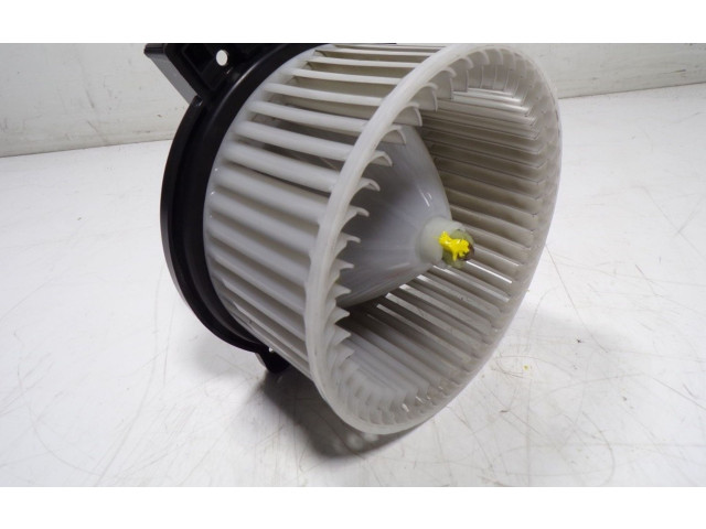 Вентилятор печки 8727001820 Mazda 3 III