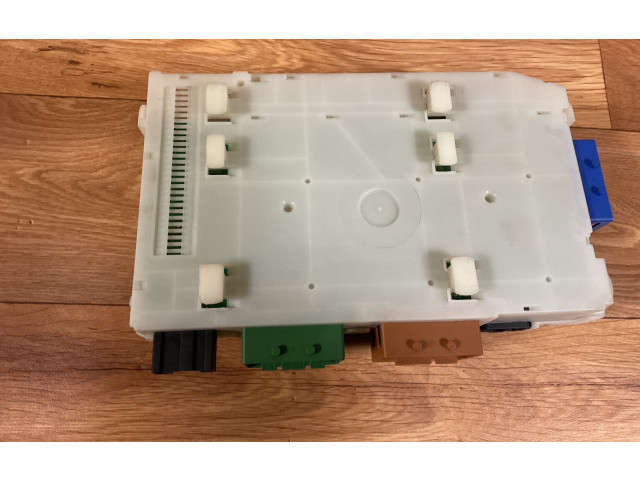 Блок предохранителей 30765624AE, 7G9T14C256FA   Volvo V70    