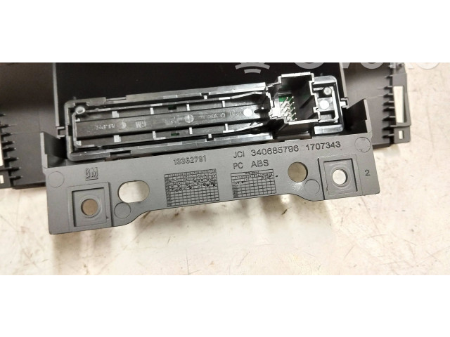 Экран/ дисплей / маленький экран 22858076 Vauxhall Astra J