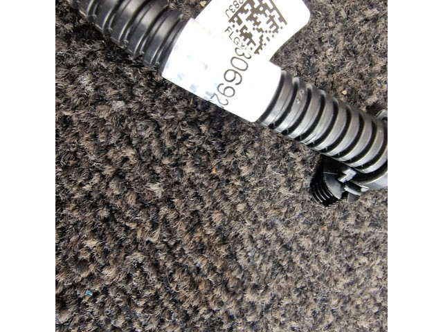 Подушка безопасности в сиденье 630692301F Tesla Model S