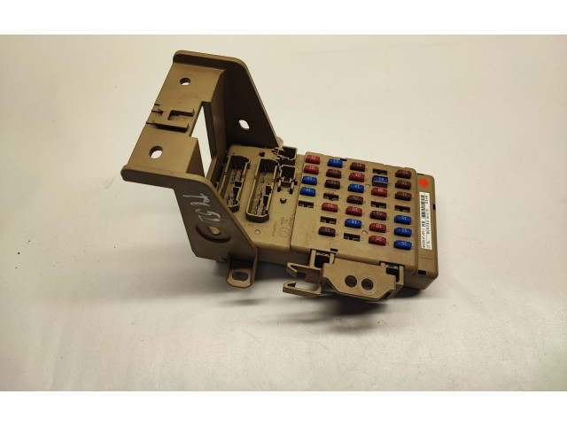   Pojistková skříňka 82201FJ211   Subaru XV 2016