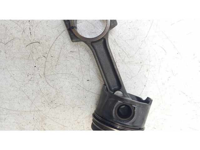 Píst 07657H Mercedes-Benz Citan W415 pro naftový motor 1.5