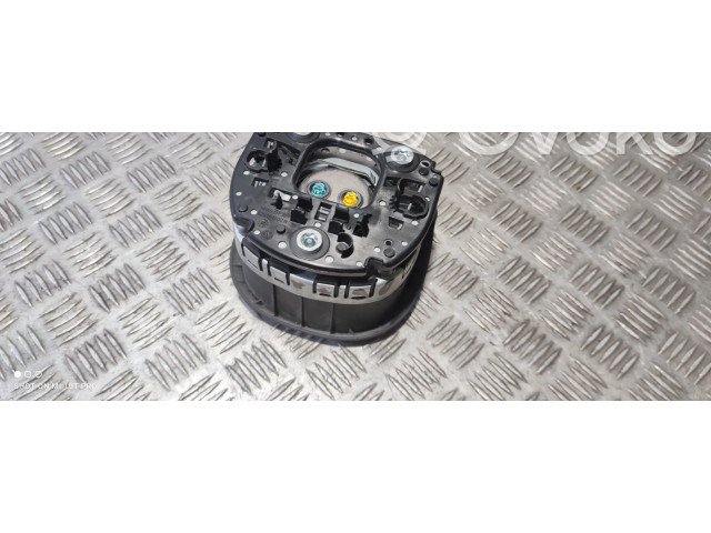 Подушка безопасности водителя 626101200   Volvo XC90