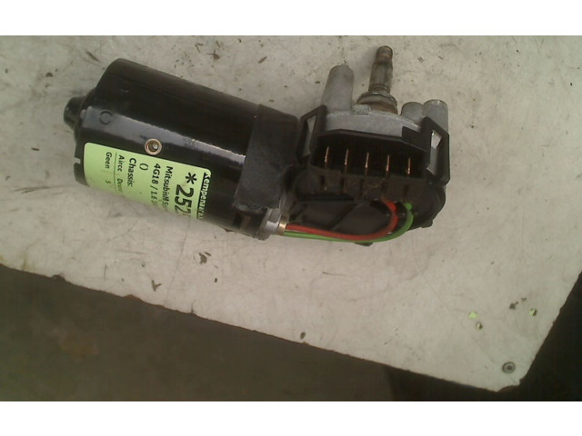 Моторчик дворников     Mitsubishi Space Star