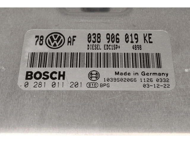 Блок управления двигателем Блок управления 0281011201 Skoda Superb B5 (3U)