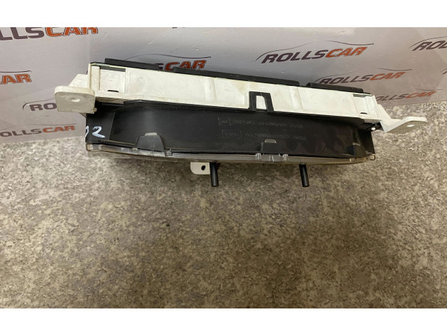 Přístrojová deska Nissan Almera Tino 2002 BU010, 2708688