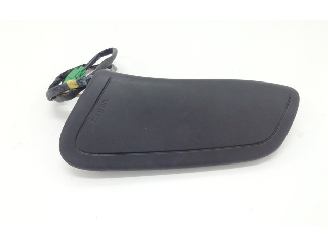 Подушка безопасности в сиденье    Peugeot 108