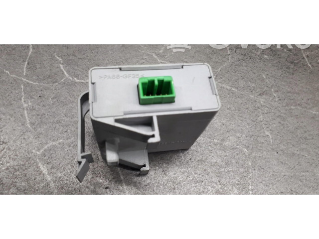 Блок управления 9472105   Volvo S70  V70  V70 XC