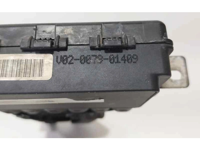 Pojistková skříňka Řídící jednotka BSM K9K830, 86438   Renault Megane III 2009