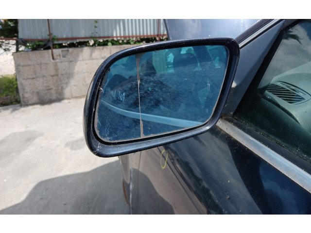 Зеркало электрическое        Audi A6 S6 C5 4B  1997 - 2005 года   