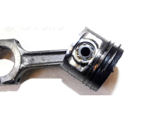  Поршень с шатуном    Alfa Romeo 156 для дизельного двигателя 1.9