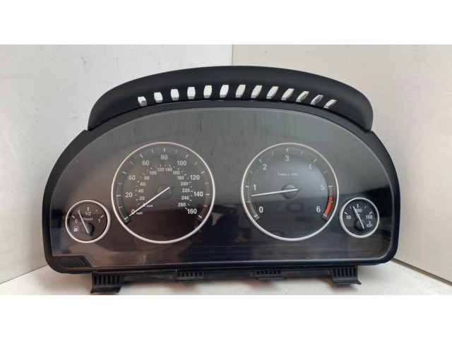 Přístrojová deska BMW X5 F15 2015 9383489