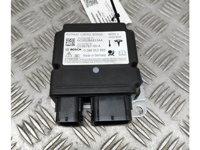 Блок подушек безопасности 103676700A Tesla Model X