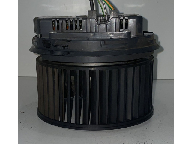 Вентилятор печки       Volvo C30