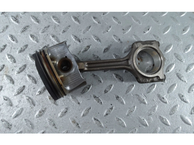 Поршень с шатуном 120103274R, 121003320R Dacia Sandero III