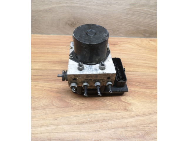 Блок АБС 6R0907379AA, 6R0907379AF Skoda Fabia Mk2 (5J) 2007 - 2014 года