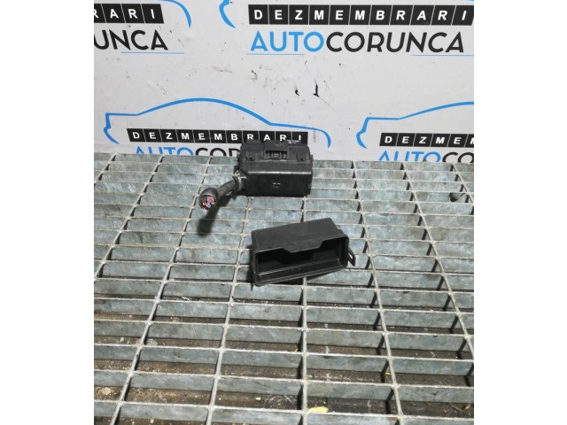 Блок предохранителей Citroen C-Crosser