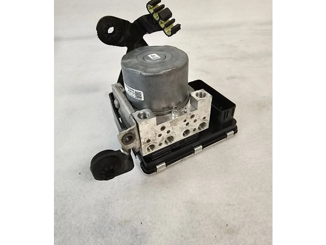 Блок ABS 32214804   Volvo S60