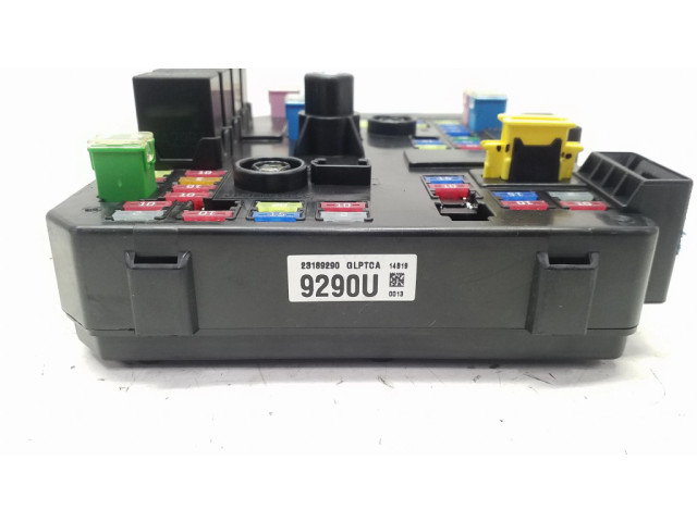 Блок предохранителей 23189290 Chevrolet Captiva