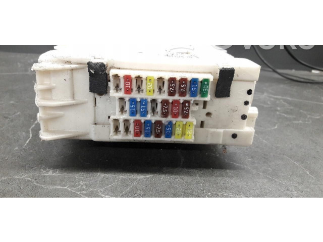 Блок предохранителей  82730-53022   Lexus IS 220D-250-350    