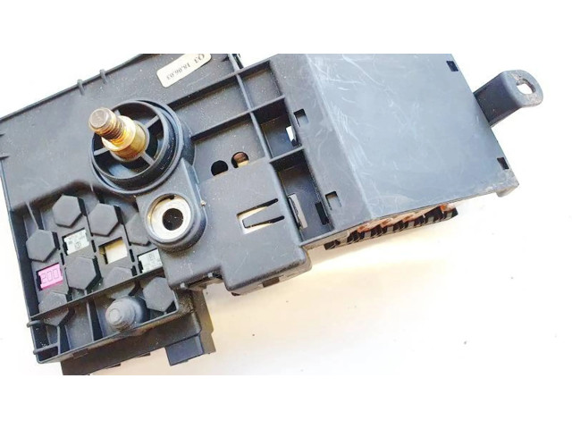 Блок предохранителей  A2115460841, 0-1394837-1   Mercedes-Benz E W211    