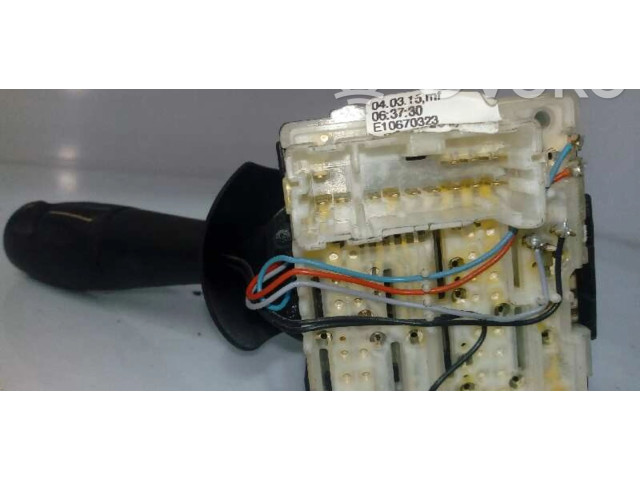 Ручка стеклоочистителей 255675887R   Renault Clio IV