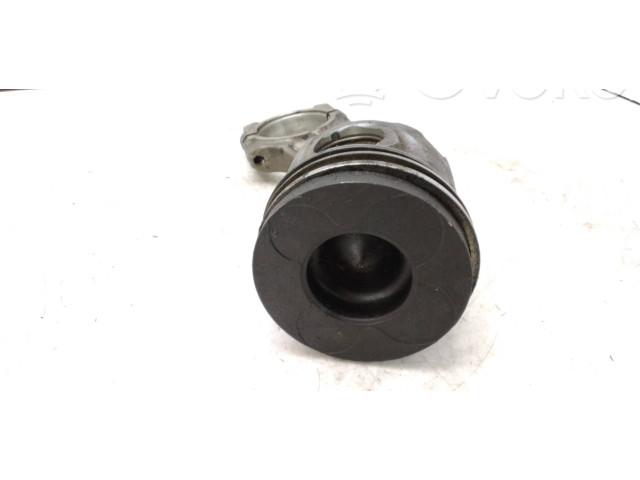 Поршень с шатуном 4HX Citroen C5