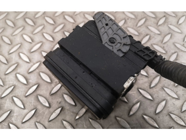 Блок АБС 4451033190, 11304041590   Lexus  ES 250 - 300 - 330   -  года