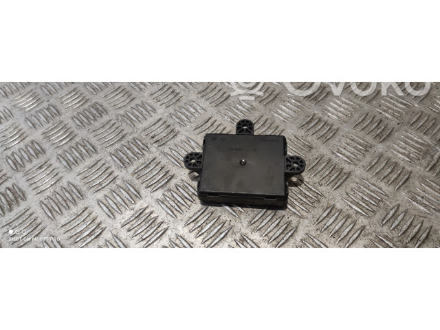 Блок управления дверью 31318963 Volvo S60