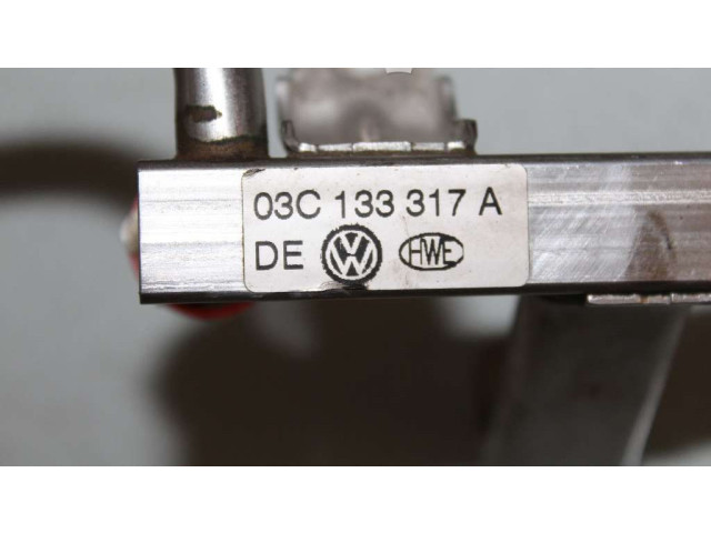 Топливная рампа 03C133317A   Volkswagen PASSAT B6  