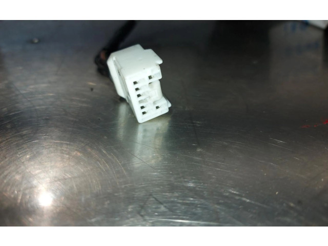 Зеркало электрическое Lexus IS 200-300 1999 - 2005 года