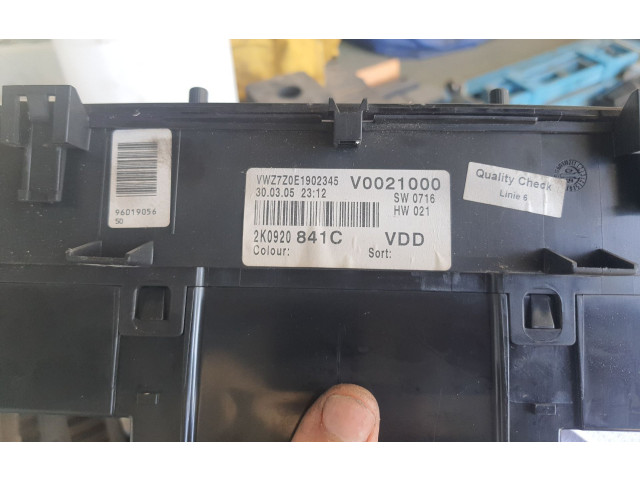 Панель приборов 110080237 Volkswagen Caddy