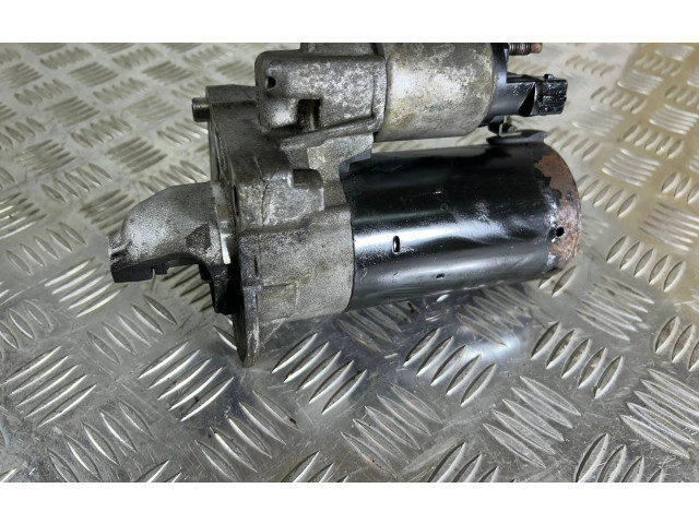 Стартер 7638192 BMW 1 F20 F21 2011 - 2019 года