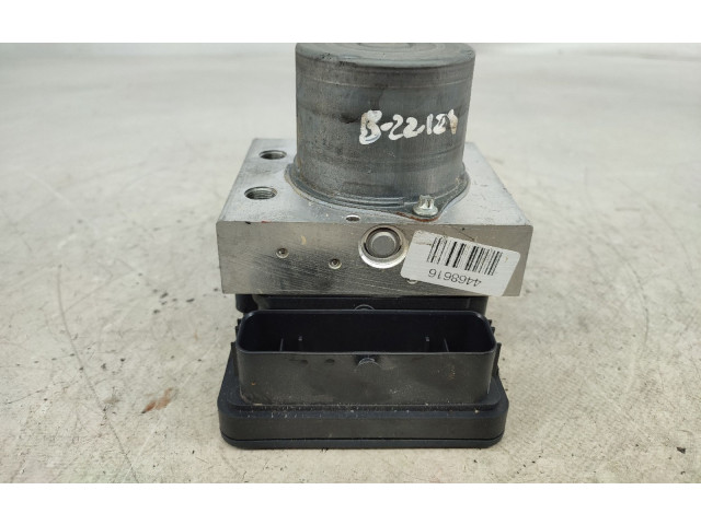 Блок АБС 32281466, 9228466 Volvo XC40 - года