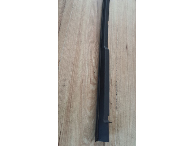 Vstřikovací lišta 4N0820581   Audi A8 S8 D5     