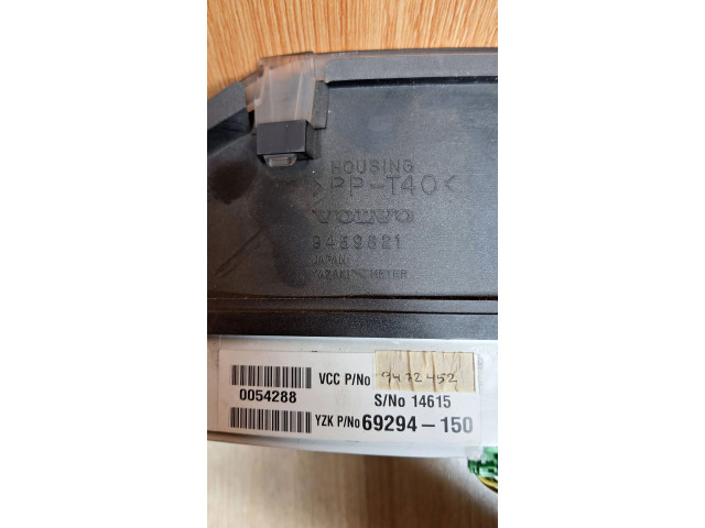 Панель приборов 9459821, 0054288   Volvo V70       